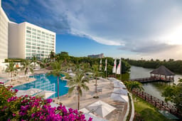 Las Vegas Just Borrowed the Caribbean's Favorite Trick — and It Booked 30,000 Room Nights